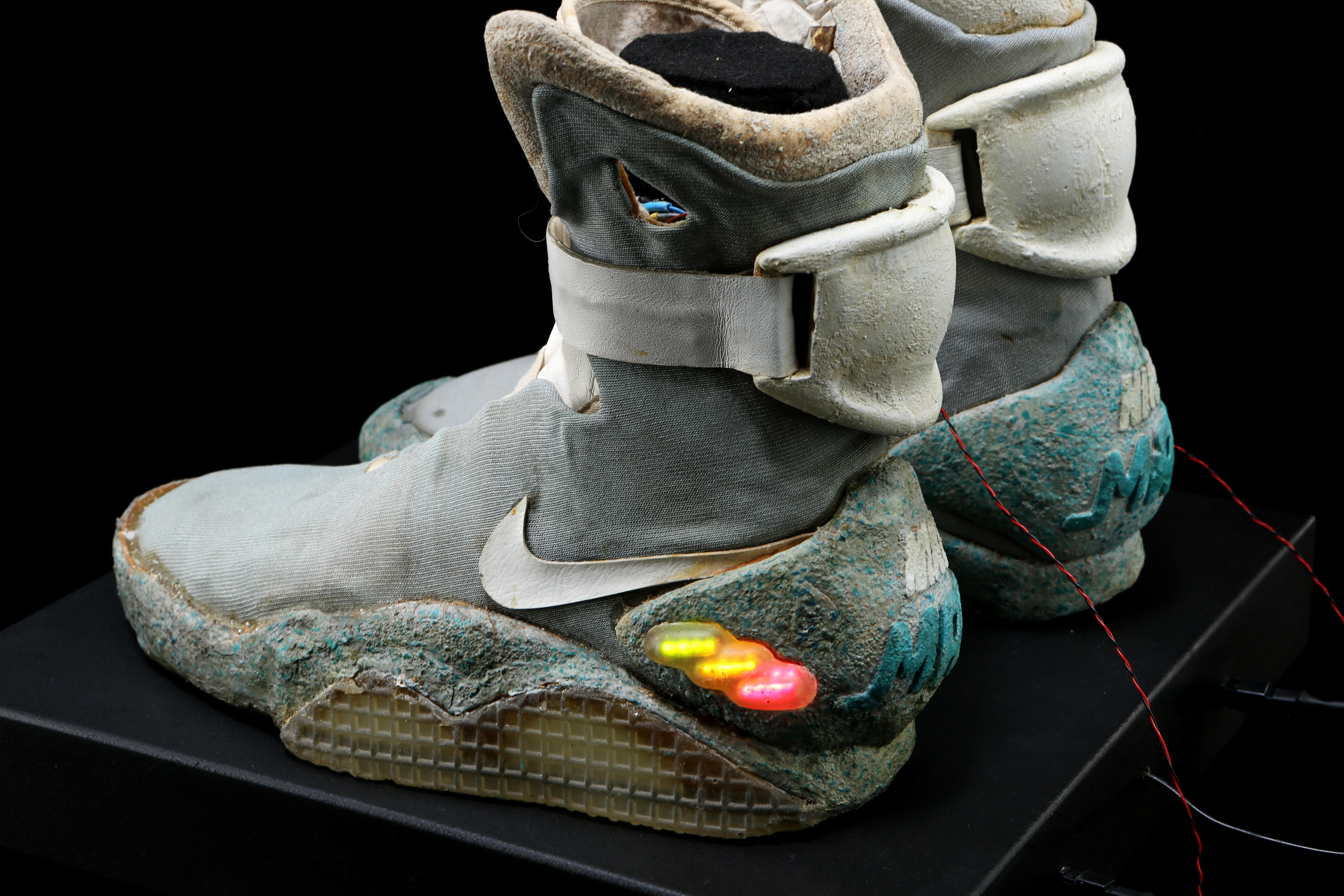 nike light up shoes back to the future